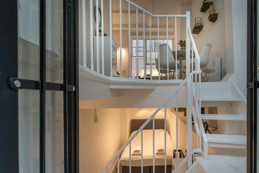 Luxury Flower Market Apartment Amsterdam 0*,  Netherlands